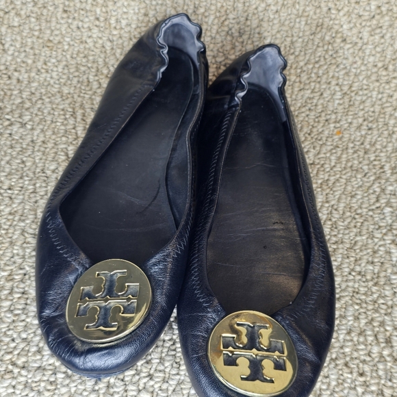 Tory Burch Shoes - Tory Burch Black Reva Gold Logo Flats Women's 7.5 Soft Leather
